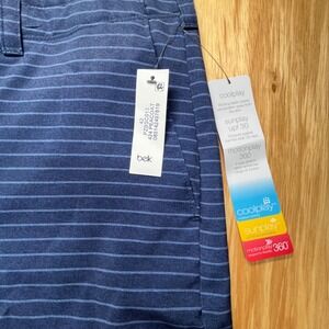 Pro Tour Navy Stripe Golf Performance Shorts Men's 42 NWT